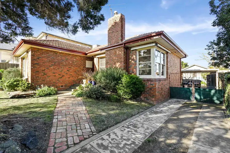 Main view of Homely house listing, 34 Pyalong Avenue, Rosanna VIC 3084