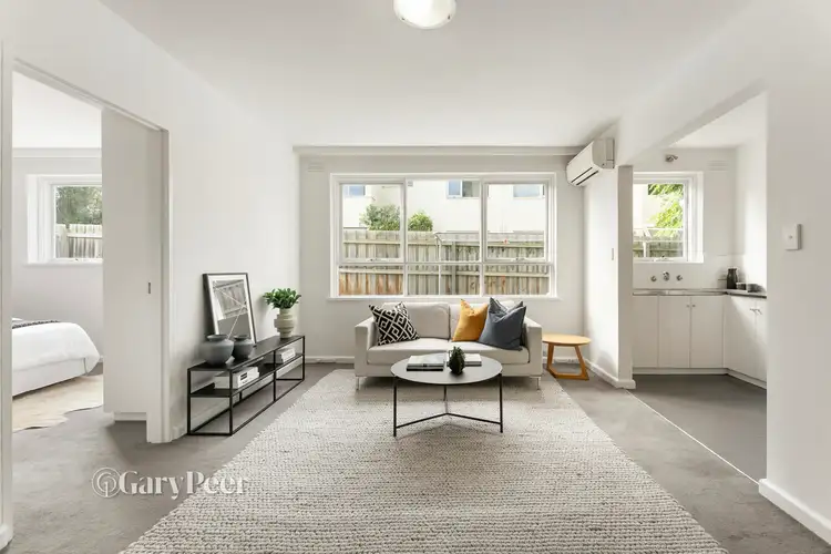 2/128 Inkerman Street, St Kilda VIC 3182