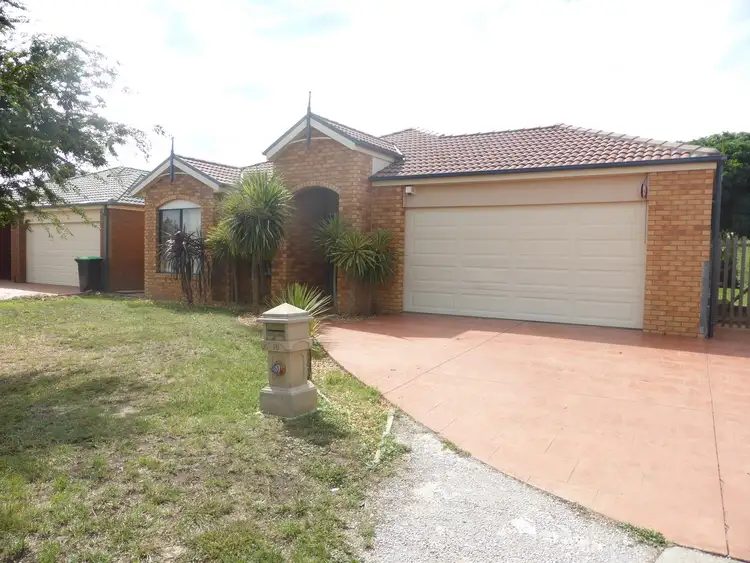 16 Lewiston Drive, Point Cook VIC 3030