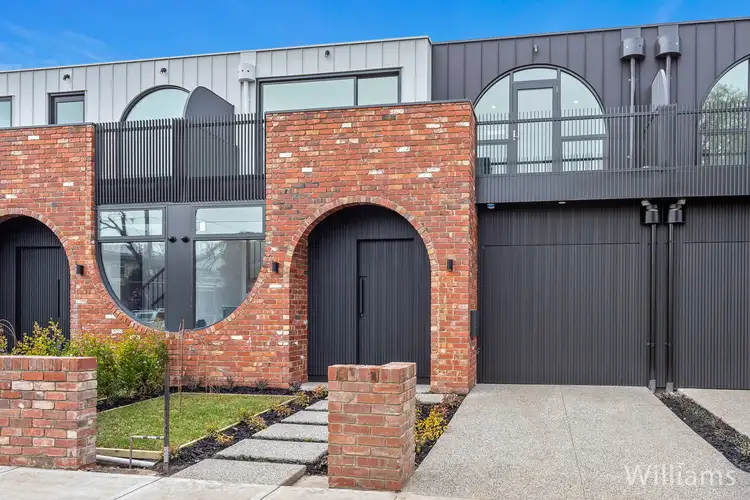 2C Schutt Street, Newport VIC 3015