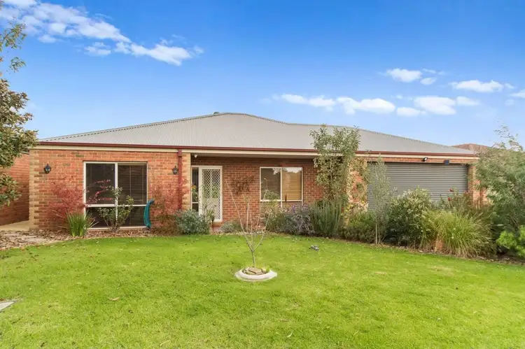 22 Friuli Place, Skye VIC 3977