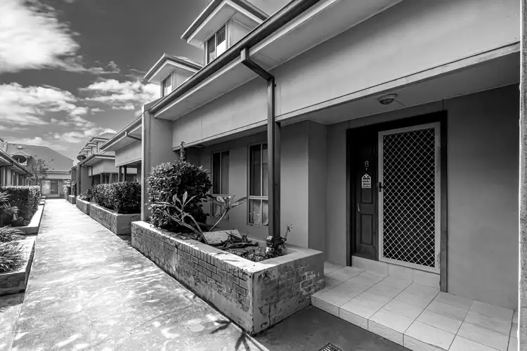 8/98-102 Victoria Street, Werrington NSW 2747