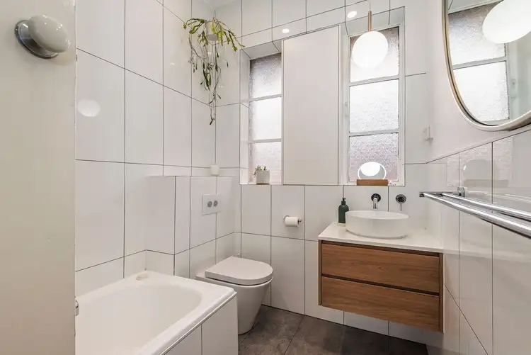 Fourth view of Homely apartment listing, 18/59 Queens Road, Melbourne VIC 3004
