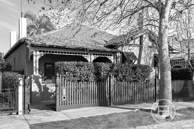 13 Godfrey Avenue, St Kilda East VIC 3183