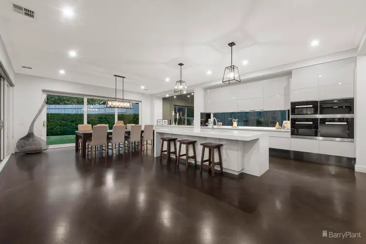 Sixth view of Homely house listing, 2 Graeme Court, Bulleen VIC 3105