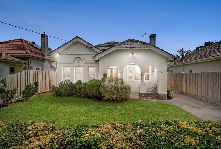 23 Attley Grove, St Kilda East VIC 3183