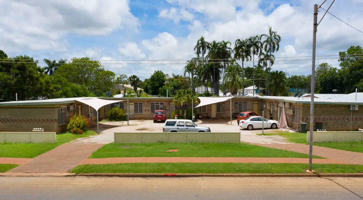 Main view of Homely block of units listing, 33-35 Victoria Highway, Katherine South NT 850