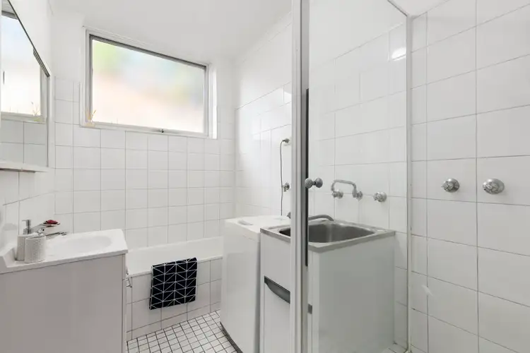 Fourth view of Homely apartment listing, 7/K1-K5 Raleigh Street, Windsor VIC 3181