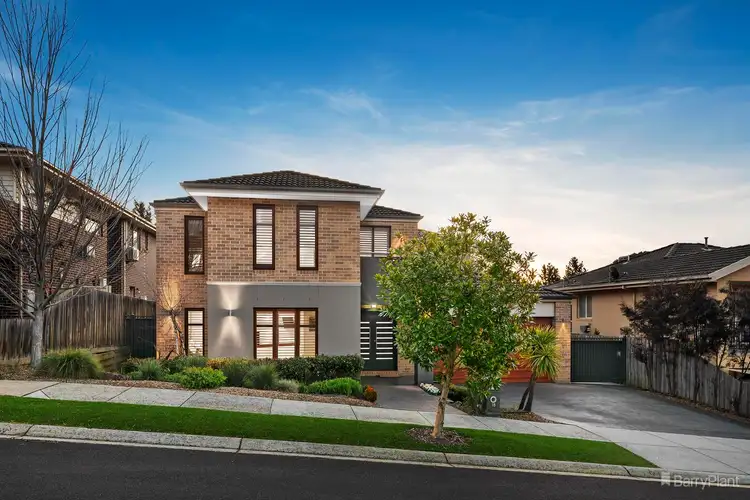 18 Treevalley Drive, Doncaster East VIC 3109