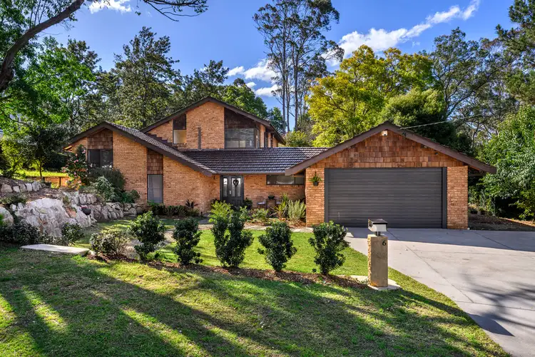 6 Paterson Road, Springwood NSW 2777