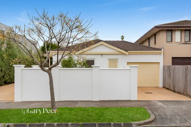 2/18 Octavius Avenue, Caulfield North VIC 3161