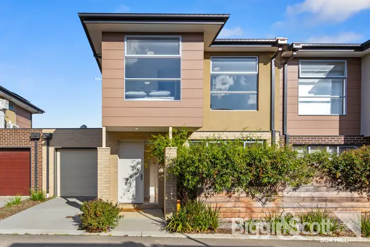 6 Emica Parade, Knoxfield VIC 3180