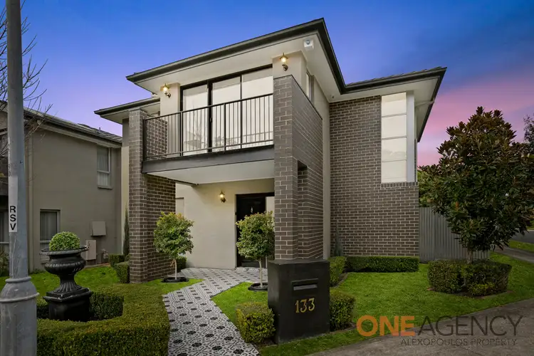 133 Robey Avenue, Middleton Grange NSW 2171