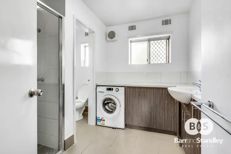 Fifth view of Homely unit listing, 27/1 Stallard Place, Withers WA 6230