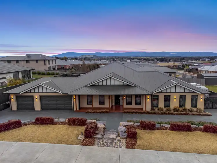 93 Brooking Road, Gisborne VIC 3437