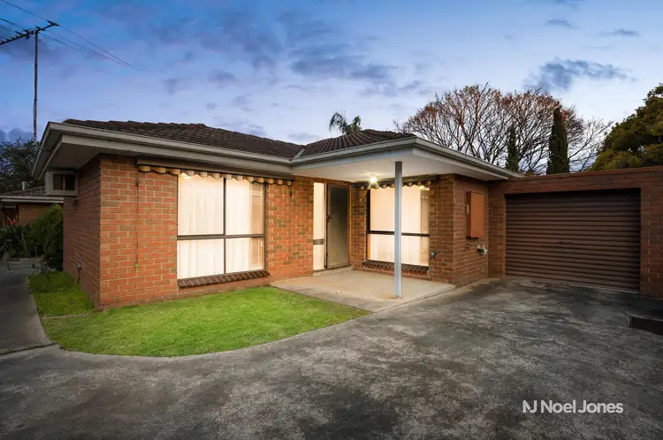 Main view of Homely unit listing, 2/11 Woodvale Road, Boronia VIC 3155