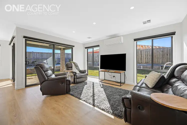 Fourth view of Homely house listing, 8 Cyclops Street, Warragul VIC 3820