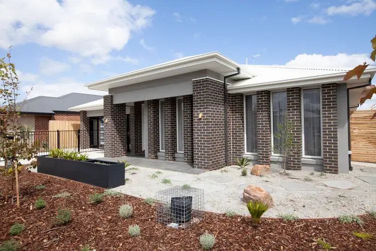 Main view of Homely house listing, 6 King Parrot Boulevard, Drouin VIC 3818