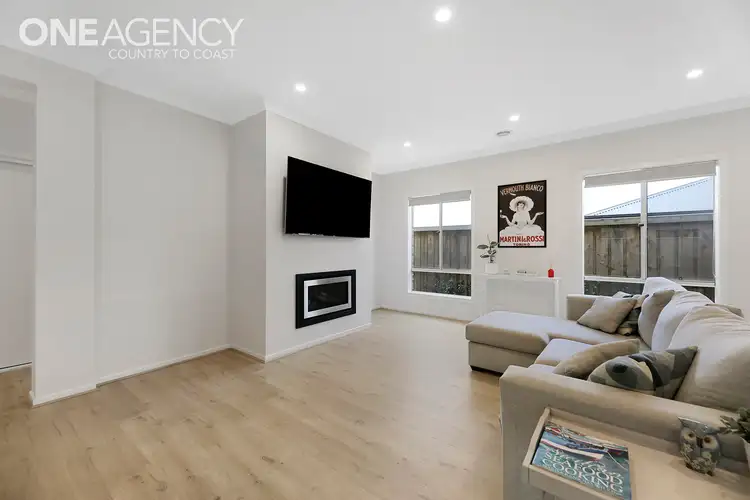 Fifth view of Homely house listing, 6 Ormond Avenue, Warragul VIC 3820