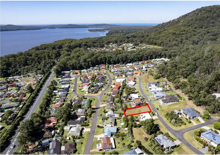 14 Admirals Circle, Lakewood NSW 2443