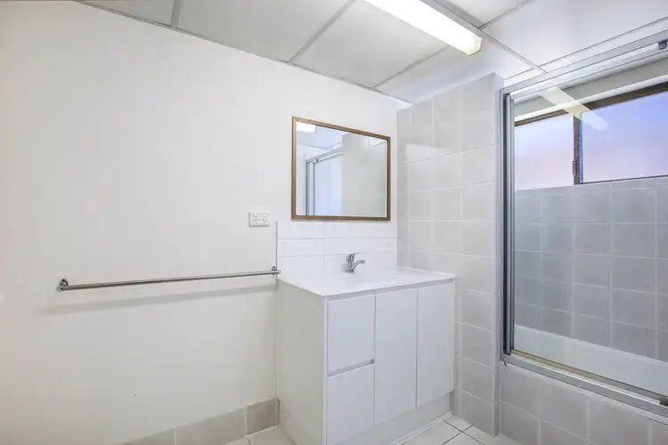 Sixth view of Homely unit listing, 2/37 Alpha Street, Taringa QLD 4068