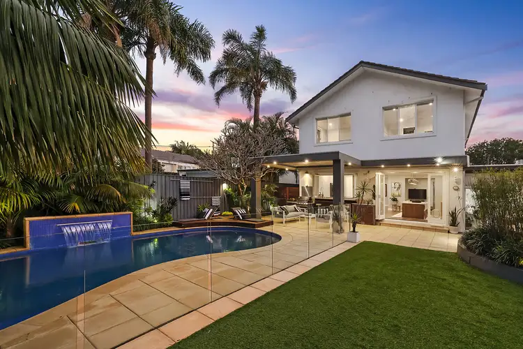 16 Monash Crescent, Clontarf NSW 2093