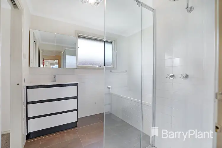 Sixth view of Homely townhouse listing, 2/16 Tintern Mews, Cheltenham VIC 3192