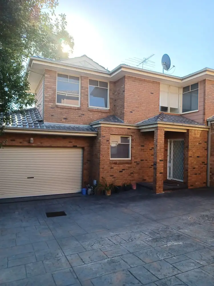 Main view of Homely townhouse listing, 2/3 Ada Street, Doncaster VIC 3108