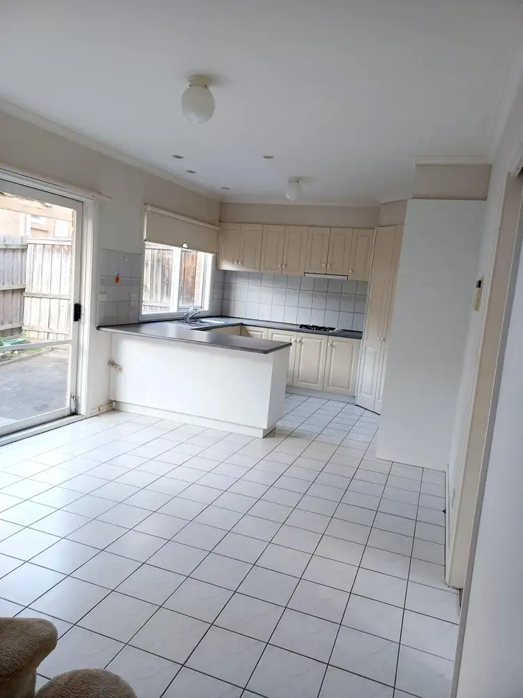 Fourth view of Homely townhouse listing, 2/3 Ada Street, Doncaster VIC 3108