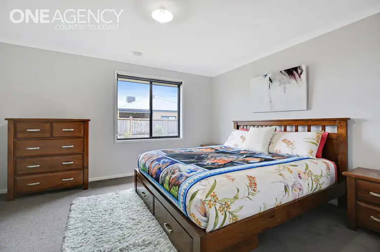 Fourth view of Homely house listing, 2 Albion Court, Warragul VIC 3820