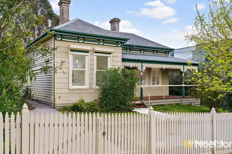 4 The Avenue, Surrey Hills VIC 3127
