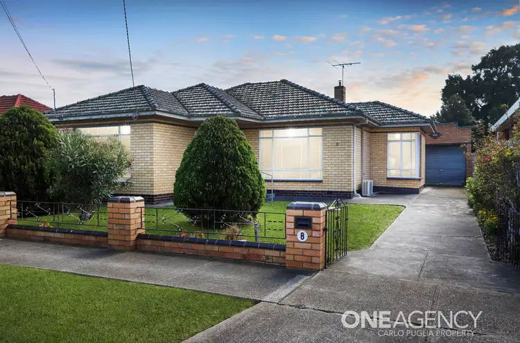 8 Hammond Street, Sunshine North VIC 3020