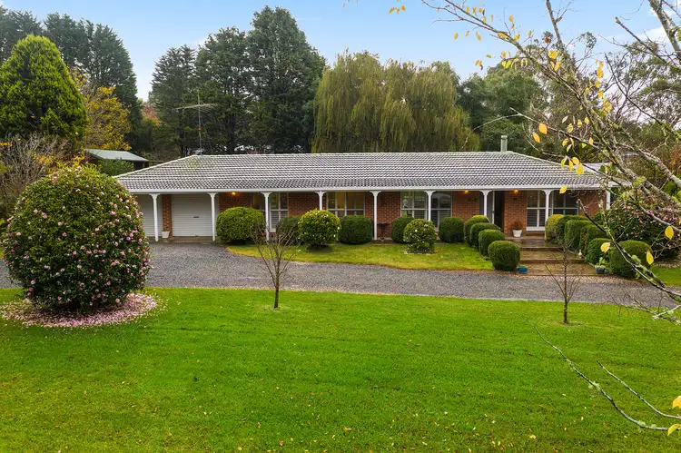 14 Farnborough Drive