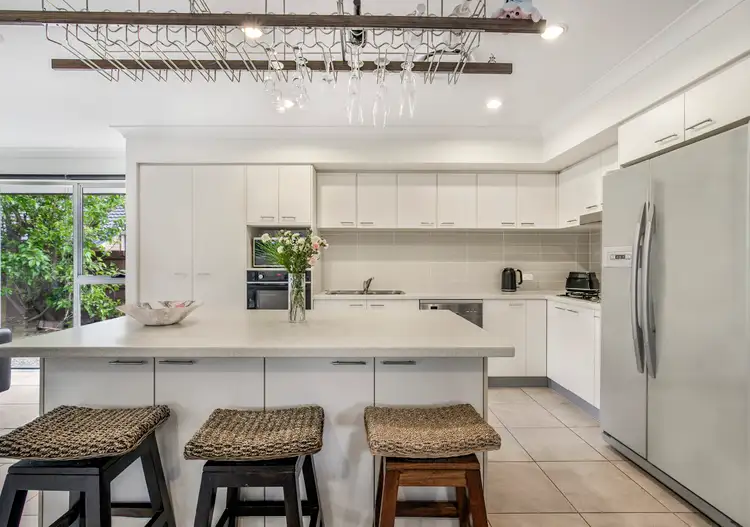 4 Cedar Wood Close, Moggill QLD 4070