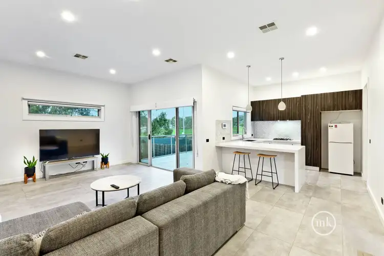 2/22 Peters Street, Watsonia VIC 3087