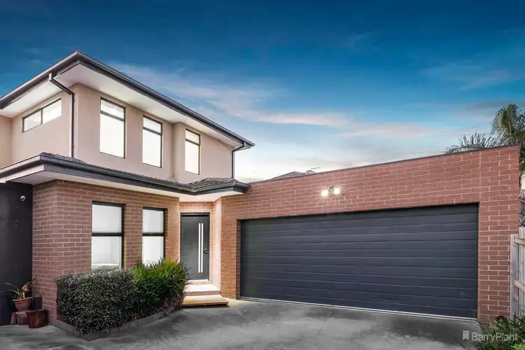 2/5 Cassowary Street, Doncaster East VIC 3109