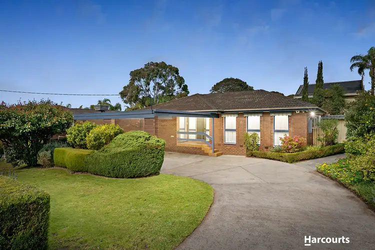 4 Kawana Crescent, Glen Waverley VIC 3150