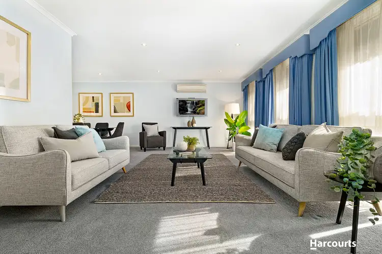 Second view of Homely house listing, 4 Kawana Crescent, Glen Waverley VIC 3150