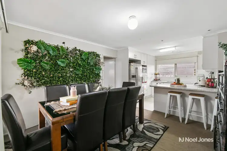 Fifth view of Homely house listing, 27 Kingloch Parade, Wantirna VIC 3152
