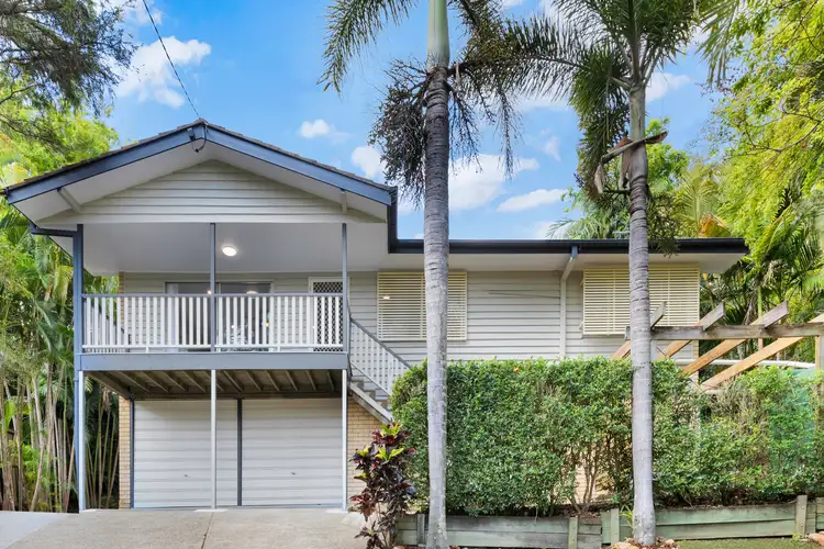 9 Whitian Street, Chapel Hill QLD 4069