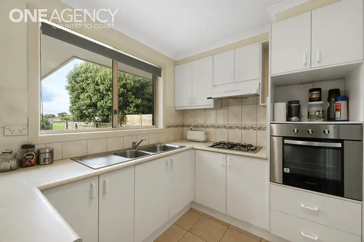 Second view of Homely house listing, 3 Joseph Court, Pakenham VIC 3810