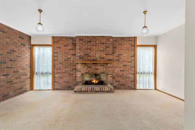 Fourth view of Homely house listing, 7 Kathryn Crescent, Woodend VIC 3442