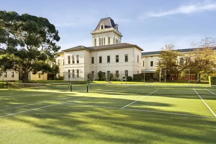 205 Wiltshire Drive, Kew VIC 3101