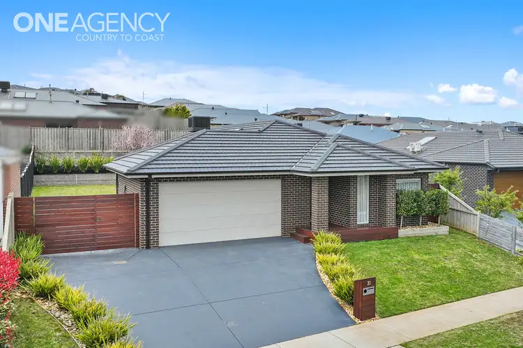 Second view of Homely house listing, 31 Limestone Court, Warragul VIC 3820