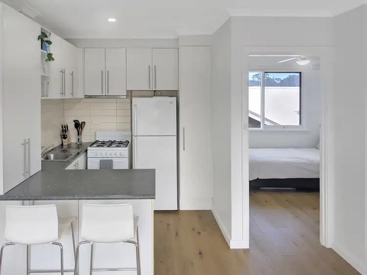 Sixth view of Homely apartment listing, 7/7 Gardenia Road, Gardenvale VIC 3185