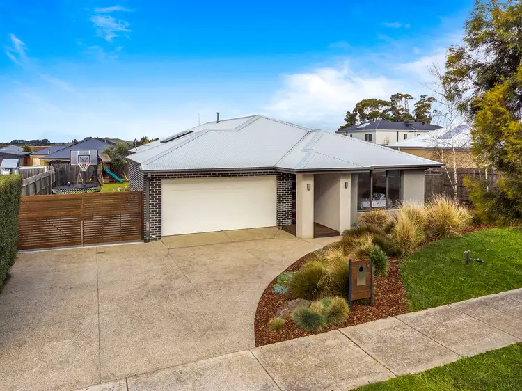 6 Gordon Boulevard, Gisborne VIC 3437