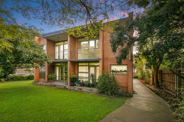 Main view of Homely unit listing, 4/19 Osborne Avenue, Glen Iris VIC 3146