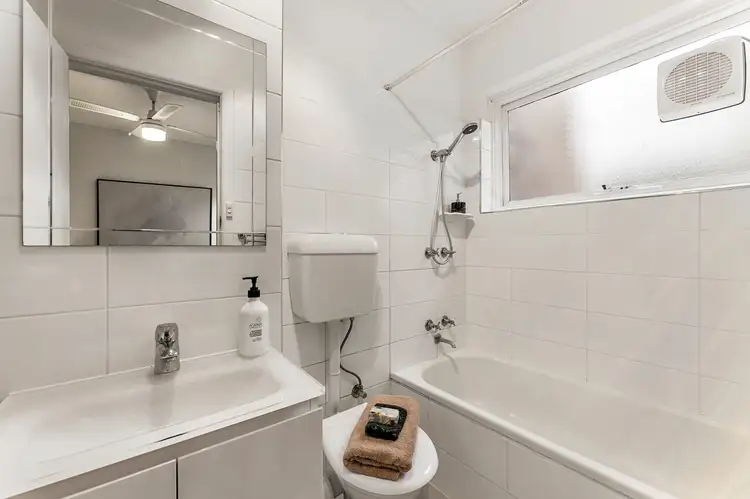 Sixth view of Homely unit listing, 4/19 Osborne Avenue, Glen Iris VIC 3146
