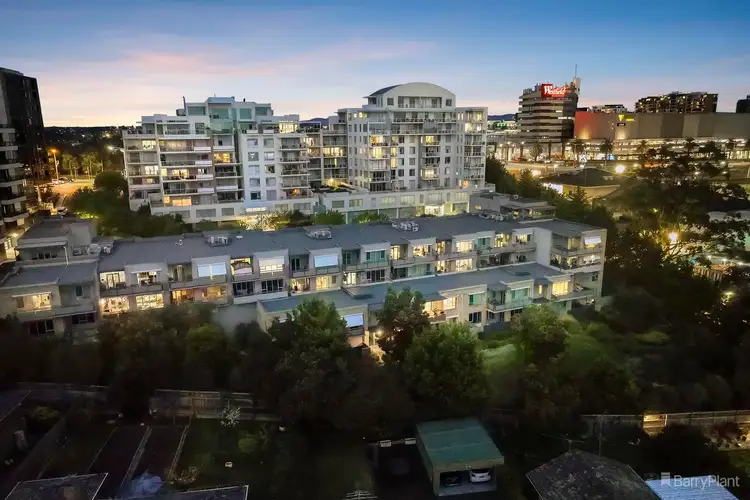 7/3 Sovereign Point Court, Doncaster VIC 3108