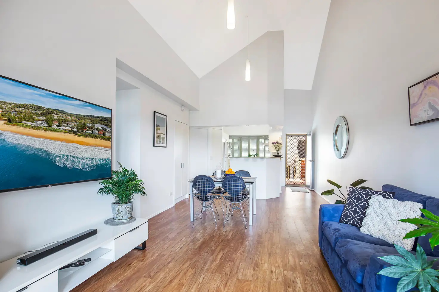 Main view of Homely unit listing, 10/15 Clarence Road, Indooroopilly QLD 4068